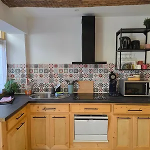 Maison, Lescaleyest Hébergement de vacances Largentière